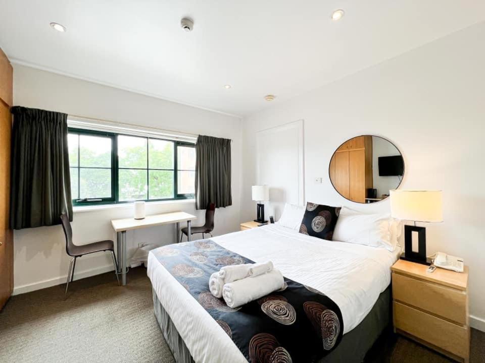 431/247 Gouger St Ex In Apartment Adelaide