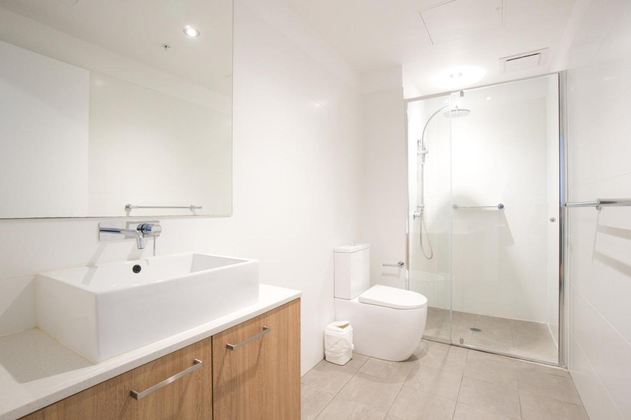 Stylish 1 Bedroom Cbd Apt-pool-gym-sauna-steam Apartment Adelaide