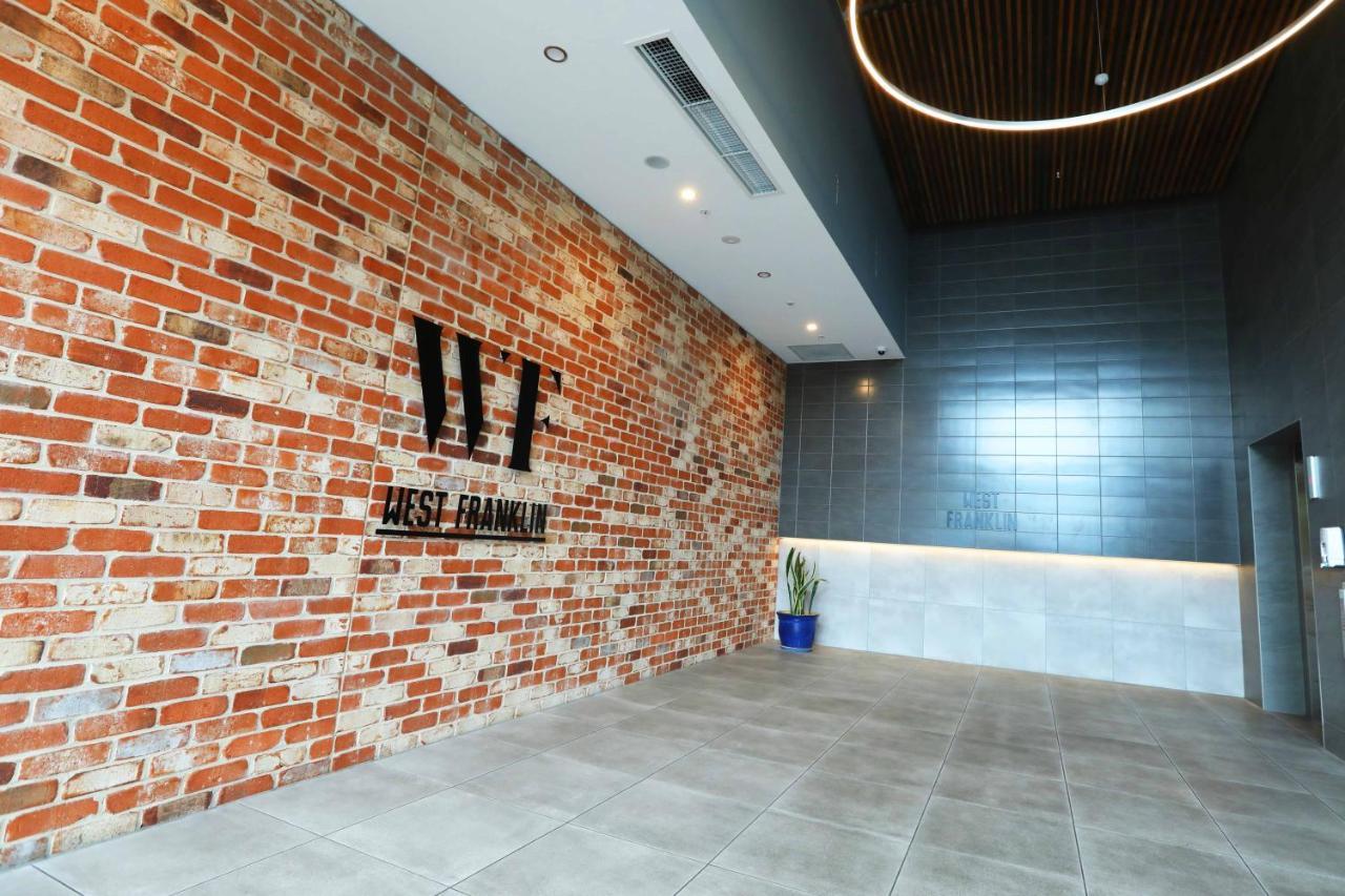 Cbd Skyview: Urban Oasis With Panoramic Views Apartment *