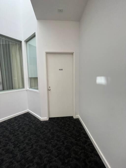 247 Gouger In The Ex 436 Apartment