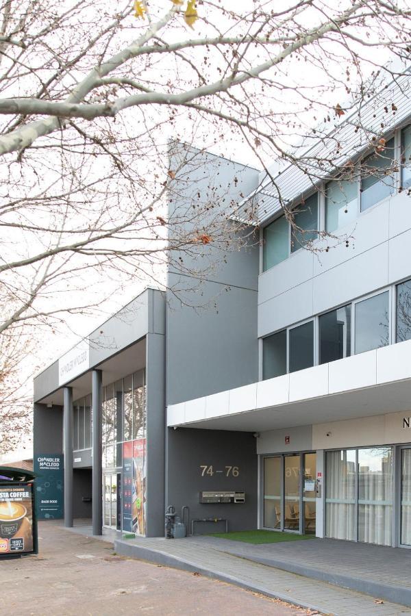 Hilton Executive * Adelaide