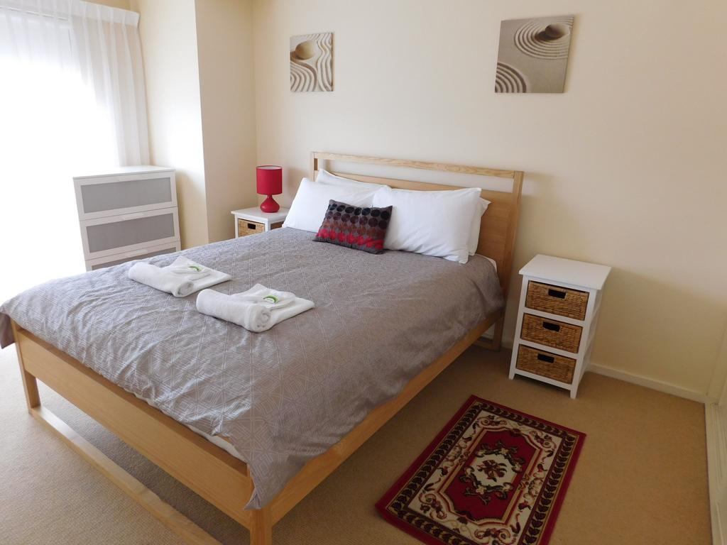 Glenelg Beachside 4*
