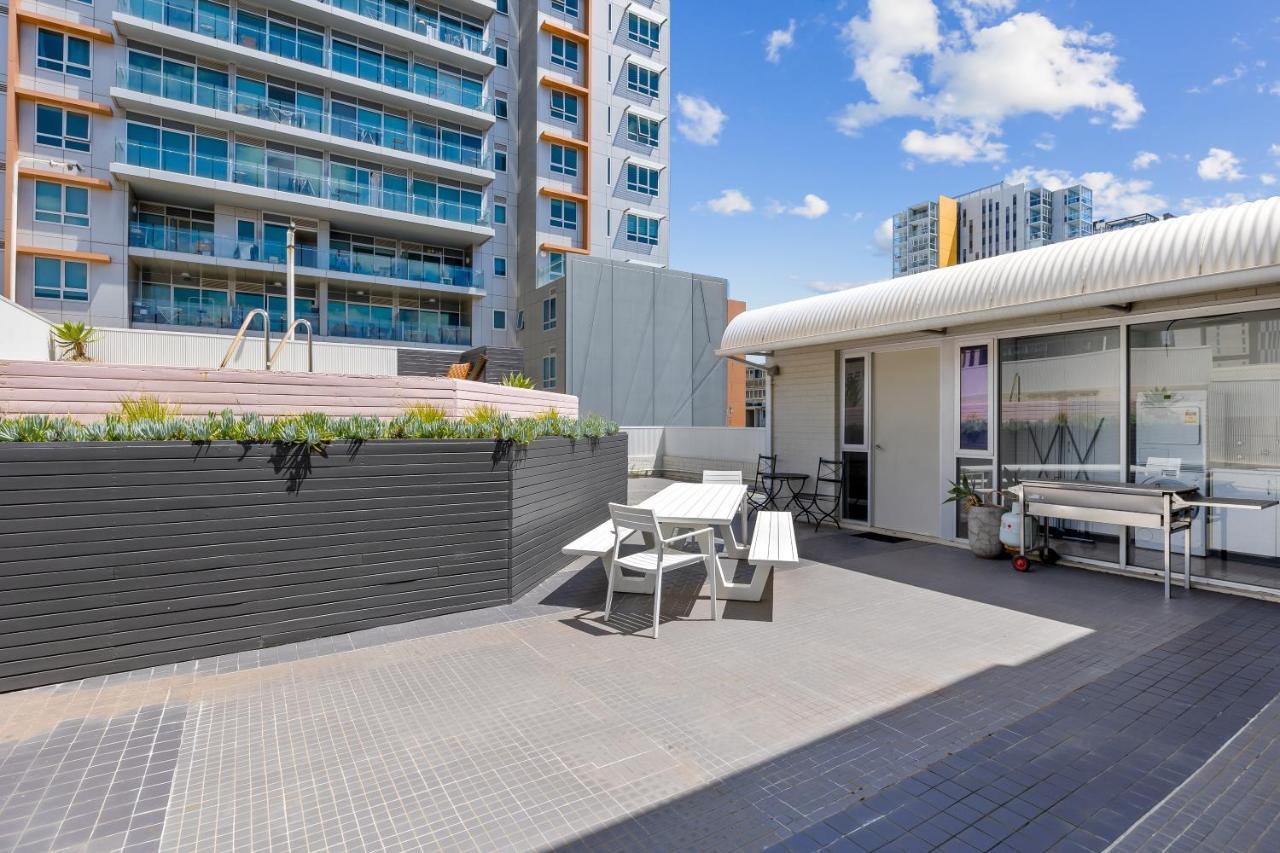 Swainson On Waymouth - Penthouse Apartment
