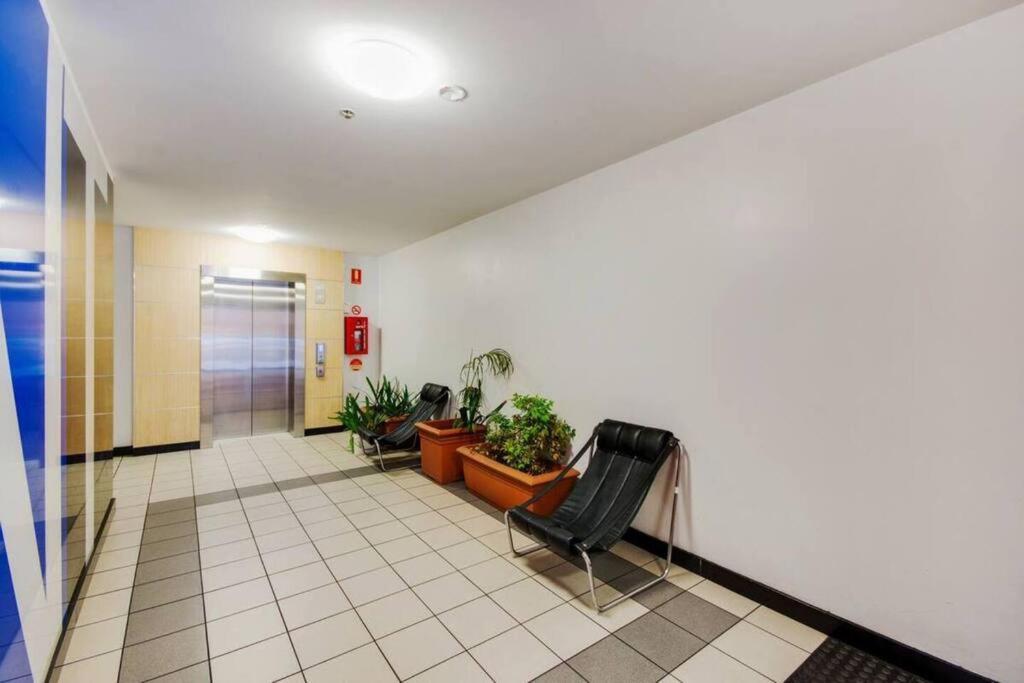 The Escape - Rundle Mall + Secured Car Park Apartamento *