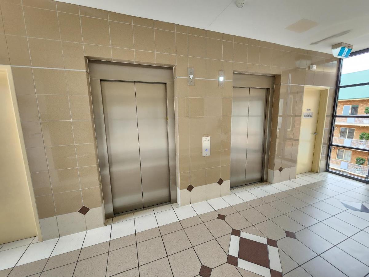 Apartment Spacious 4 Bedroom And 2 Bathrooms Adelaide