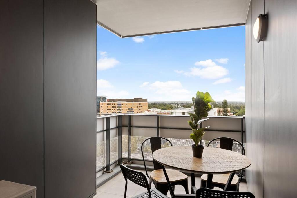 Prestige 2bd Gym/pool Apartment *