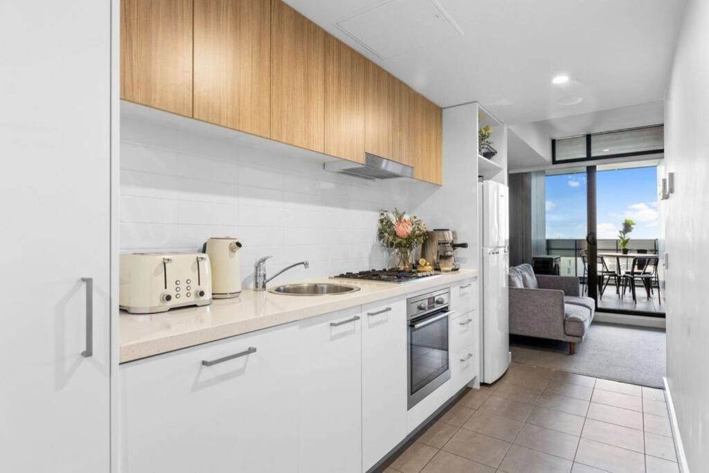Prestige 2bd Gym/pool Apartment *