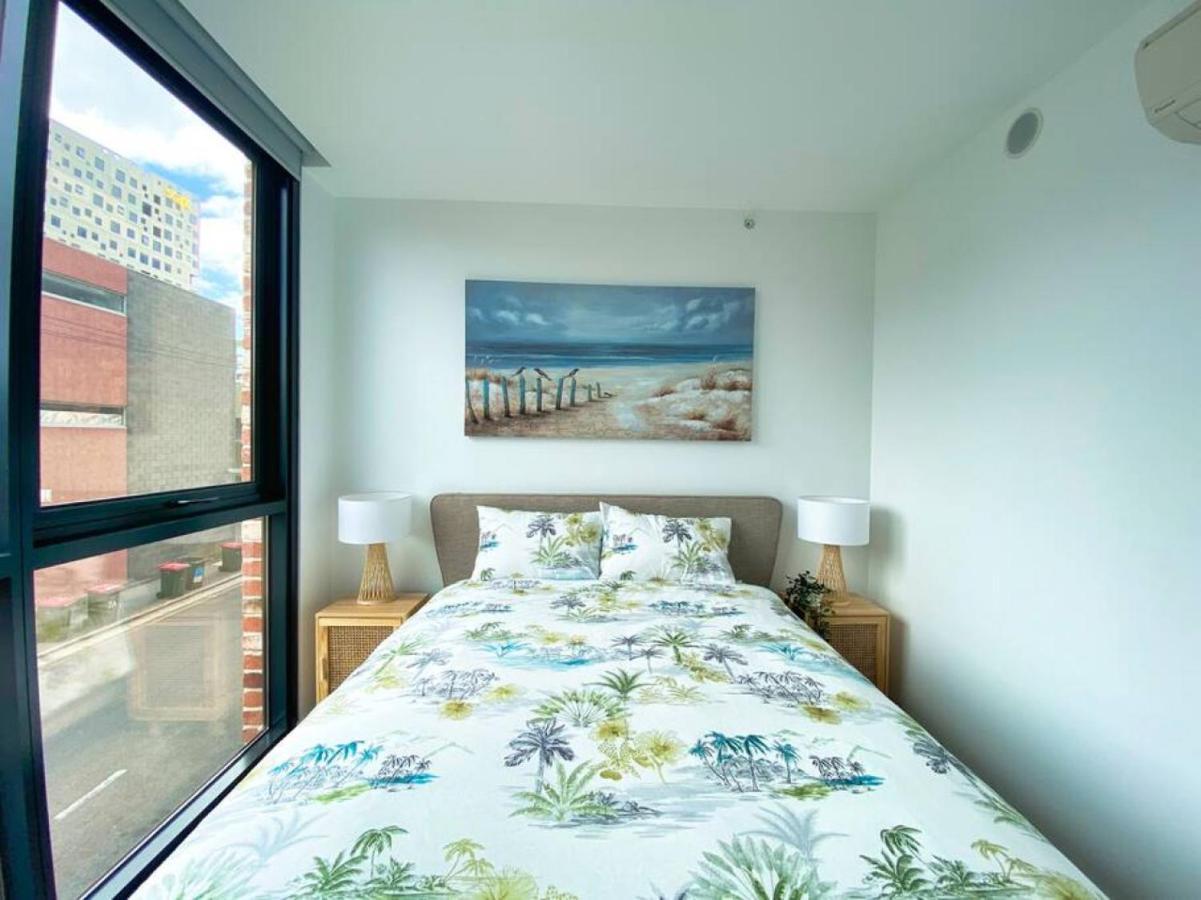 Apartment Modern 2br In Cbd With Pool-gym-bbq Adelaide