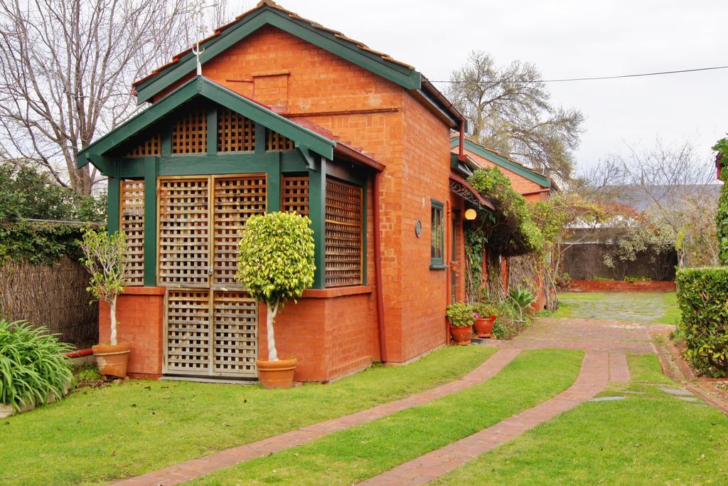 Bed & Breakfast Buxton Manor
