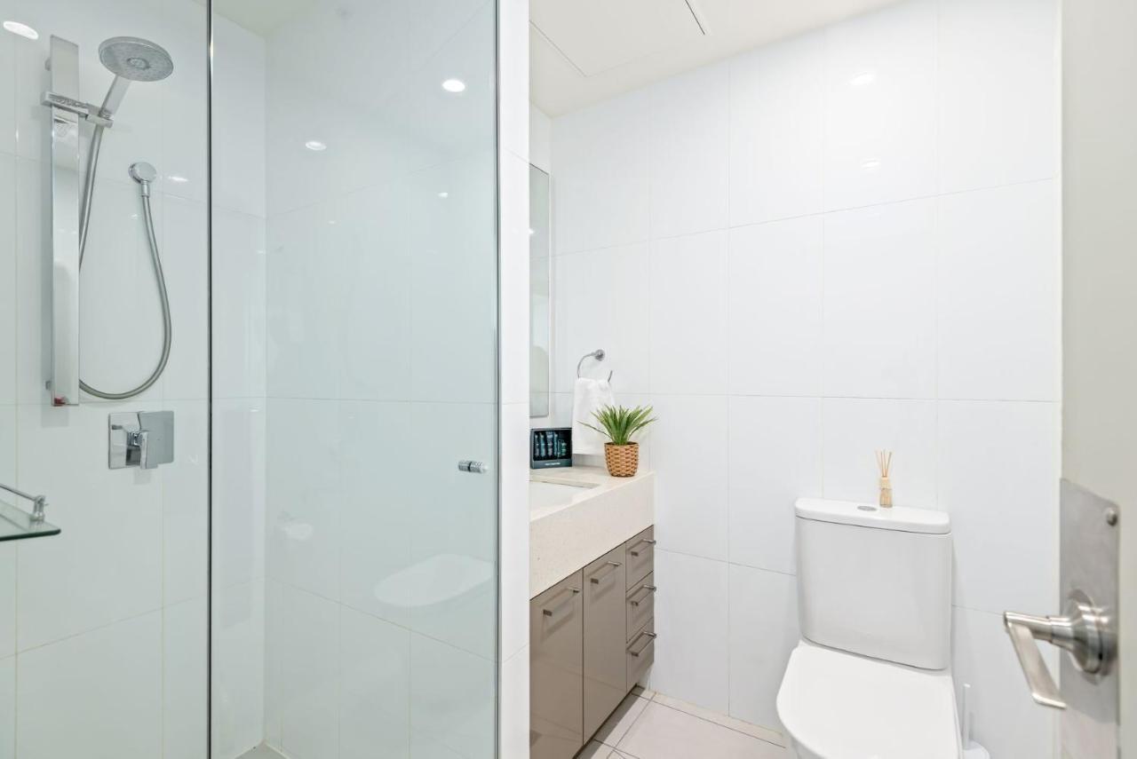 Hazel - Skyline Retreat Apartment