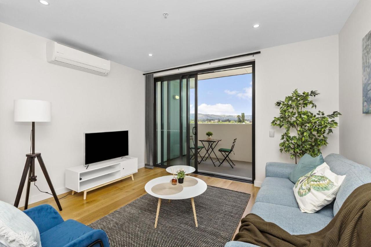 Apartment Ambrosia - East End Hillside Haven
