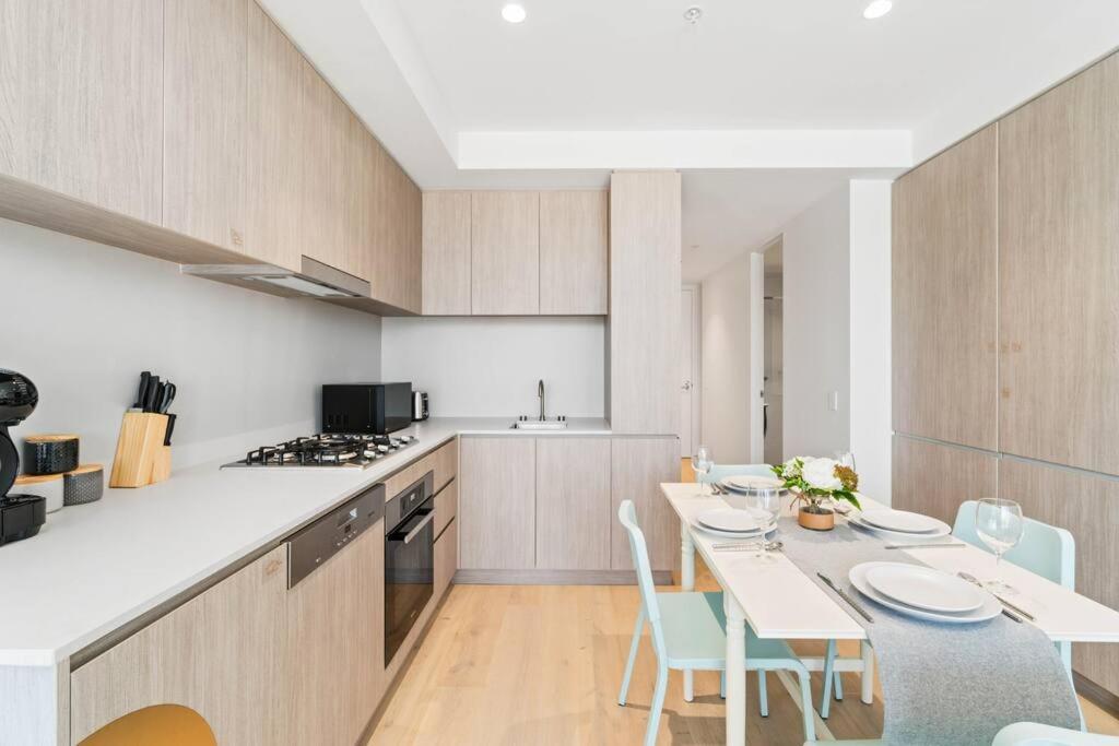 Luxury Cbd Exceptional View Level 21 * Adelaide