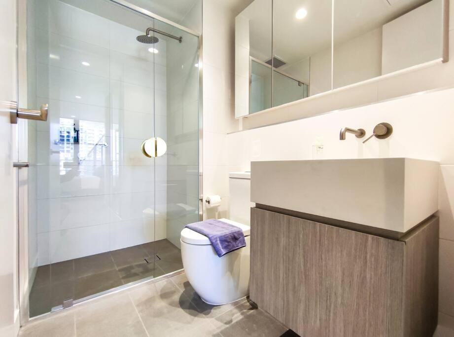 Luxury Cbd Exceptional View Level 21 Apartment *