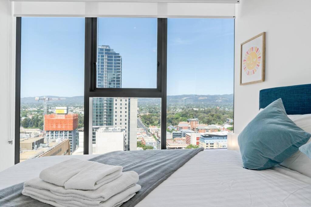 Luxury Cbd Exceptional View Level 21 Apartment Adelaide