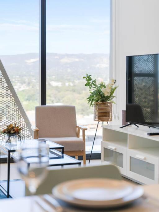 Luxury Cbd Exceptional View Level 21 Adelaide