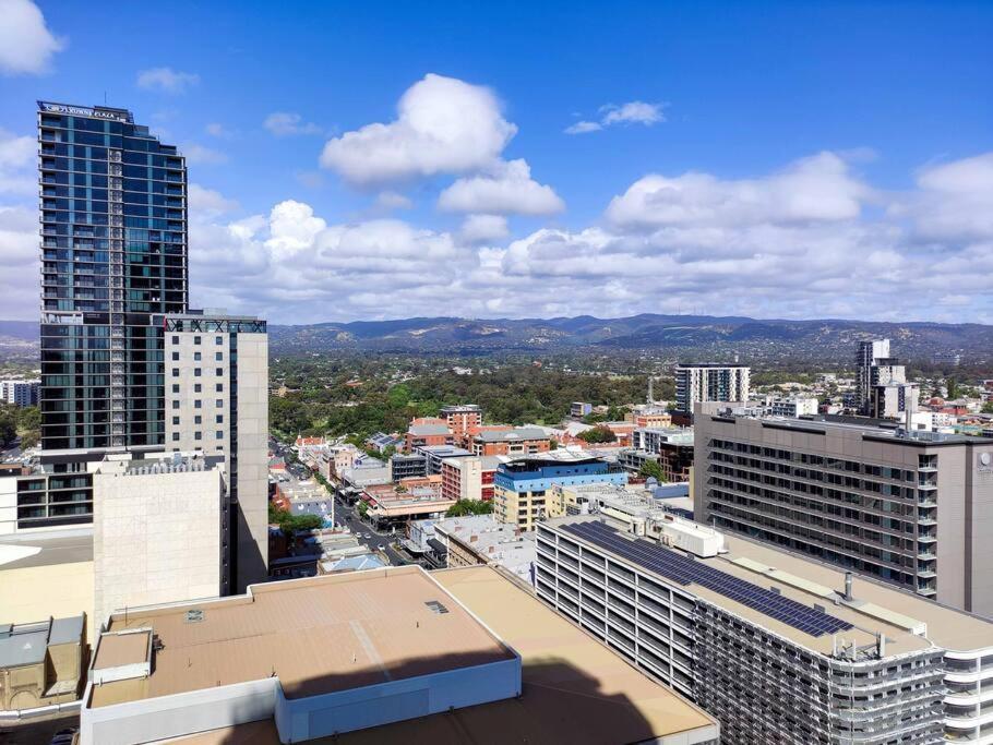 Luxury Cbd Exceptional View Level 21