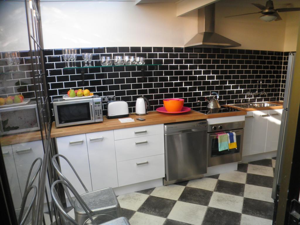 Bed & Breakfast Jerningham Street 3*