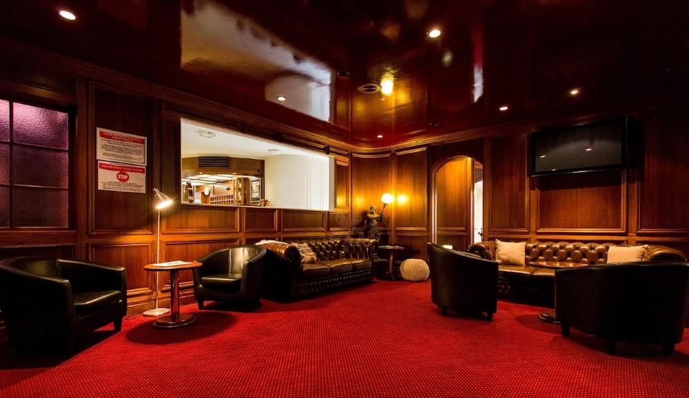 Adelaide Inn 4*