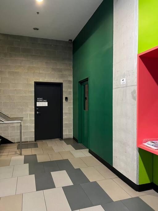 2br Entire * Adelaide