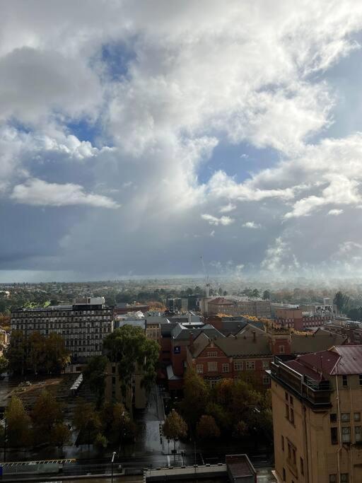 2br Entire * Adelaide