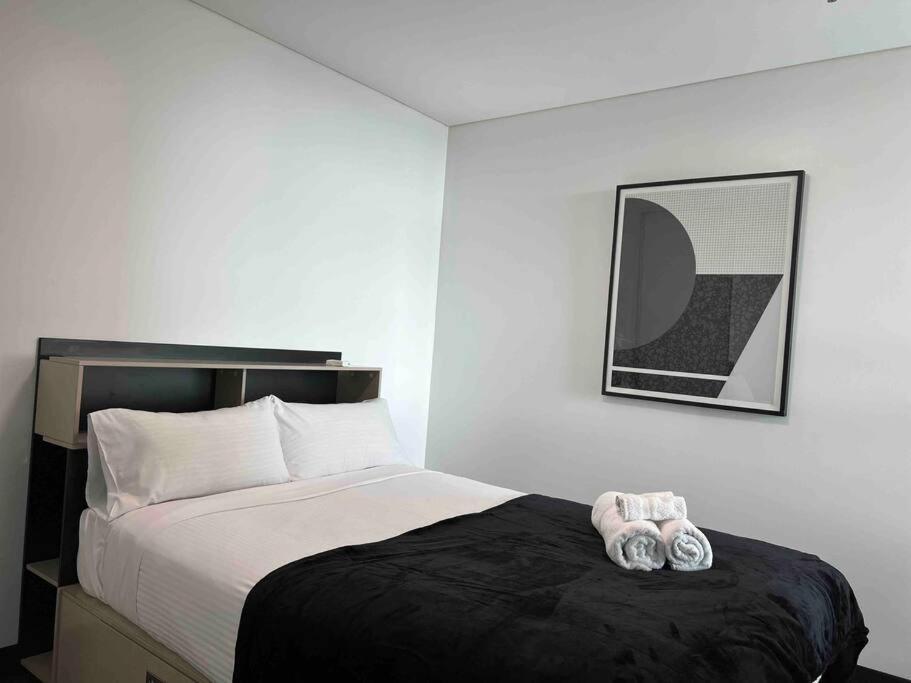 2br Entire Apartment *