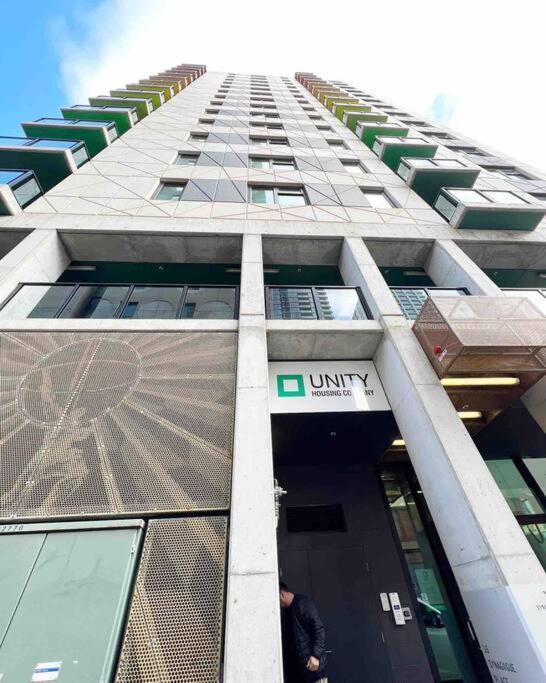 2br Entire * Adelaide