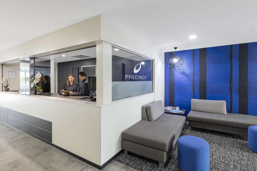 Aparthotel Istay Precinct 4*