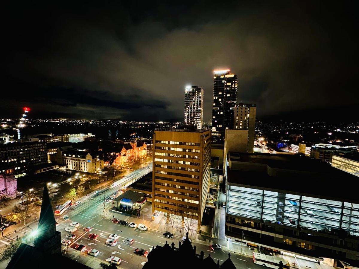 Cbd Skyview Apartment