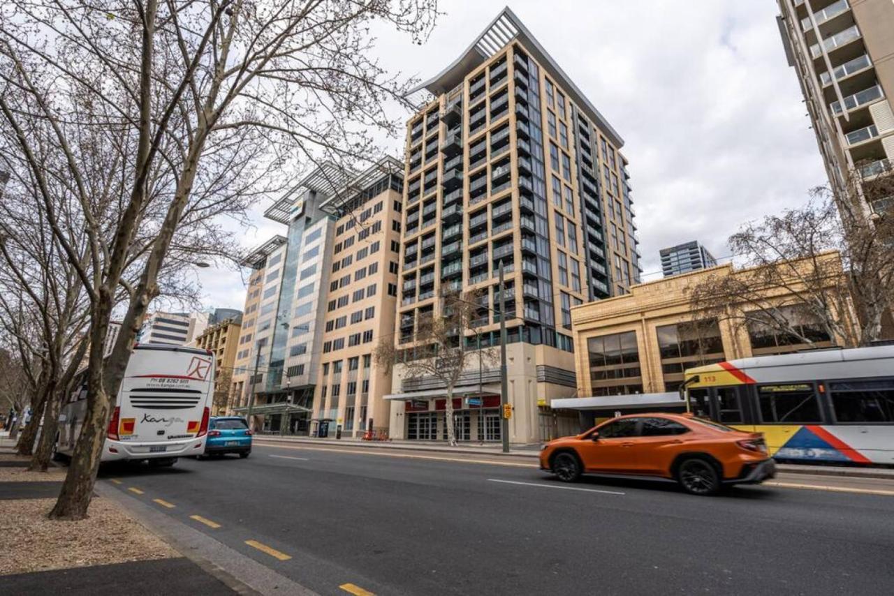 Apartment Onyx On North Tce Cbd Penthouse Pool Parking Adelaide
