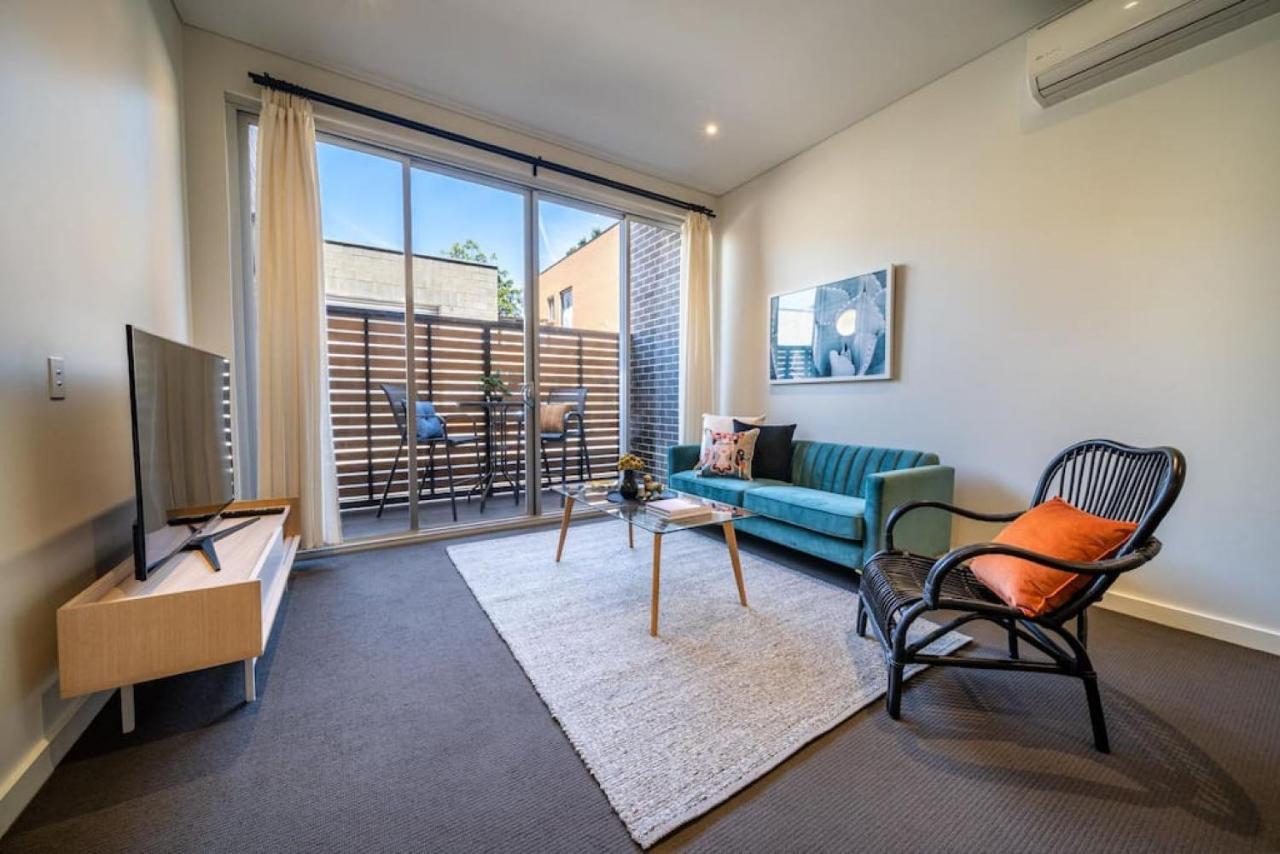 Floral On Frew Apartment *