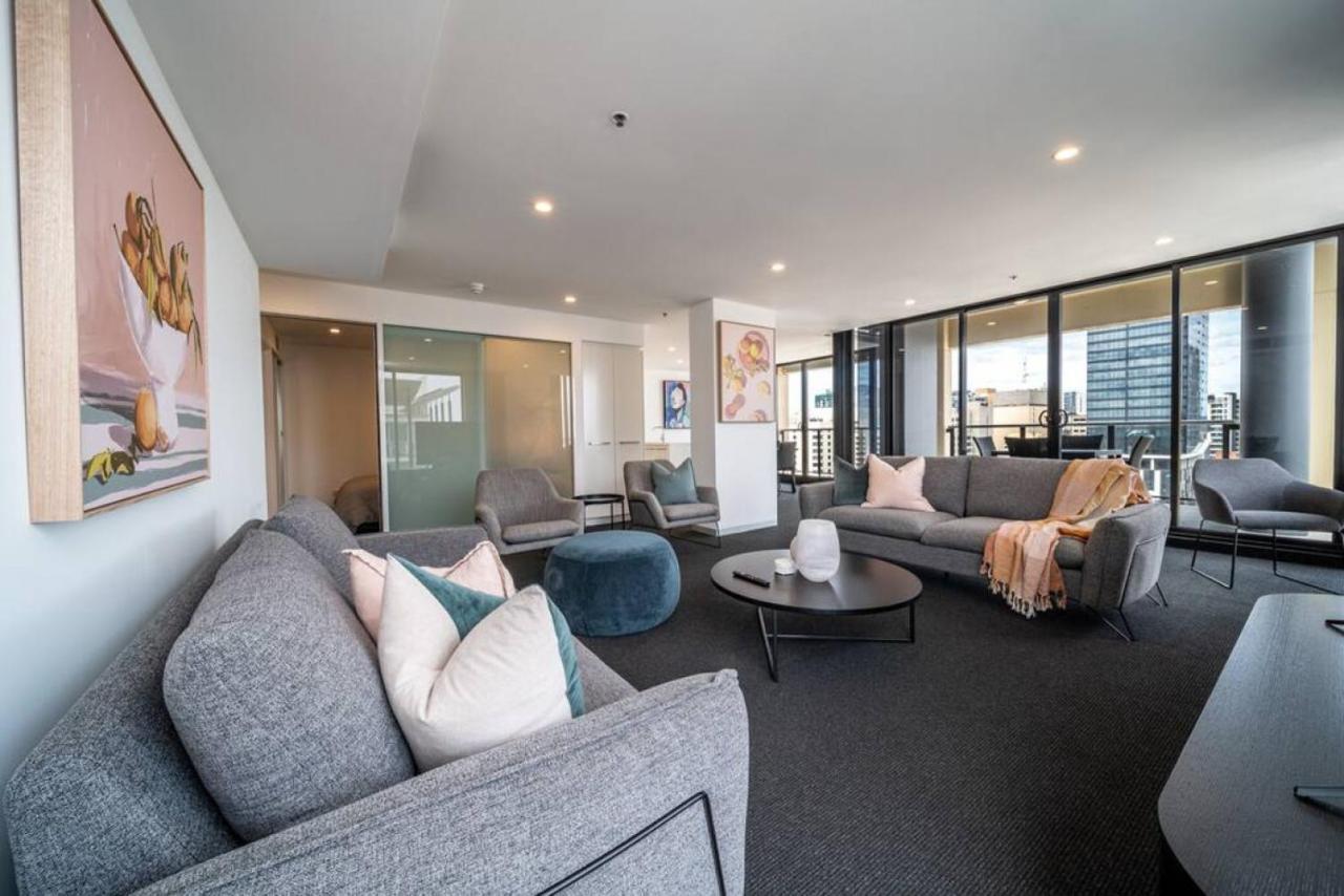 Apartment Onyx On North Tce Cbd Penthouse Pool Parking