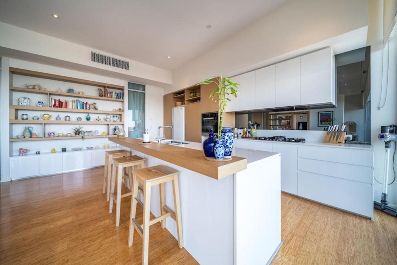 Apartment Spark Penthouse The Aria With Carpark Adelaide