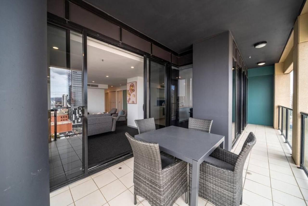 Apartment Onyx On North Tce Cbd Penthouse Pool Parking Adelaide