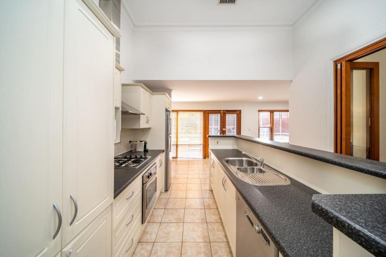 Irmas Place On Halifax Holiday home *