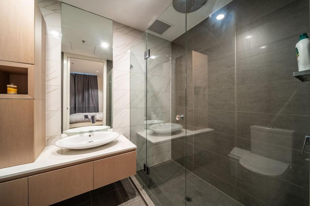 Spark Penthouse The Aria With Carpark * Adelaide