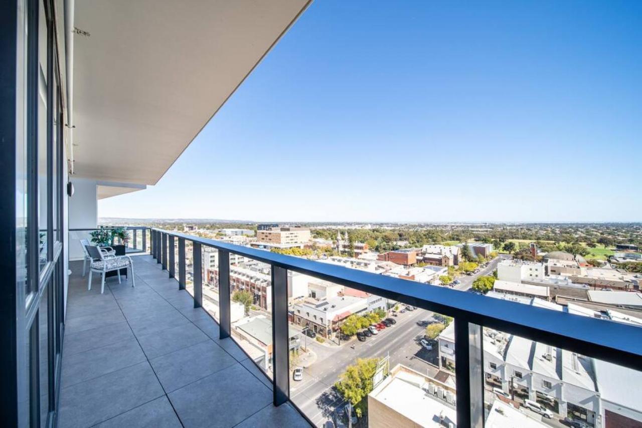 The Palms At West Franklin Apartment