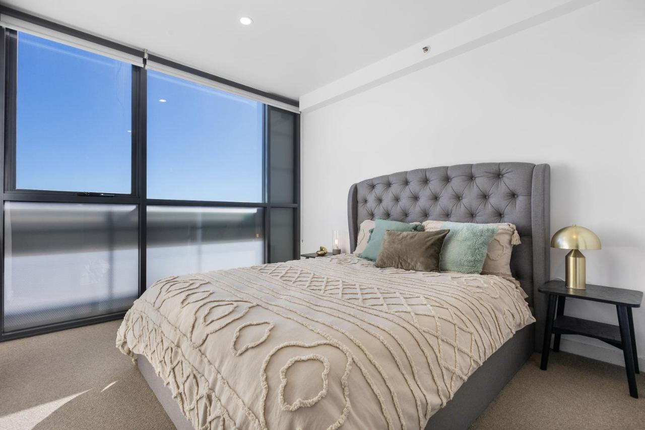 Prestige 2bd Gym/pool Apartment *