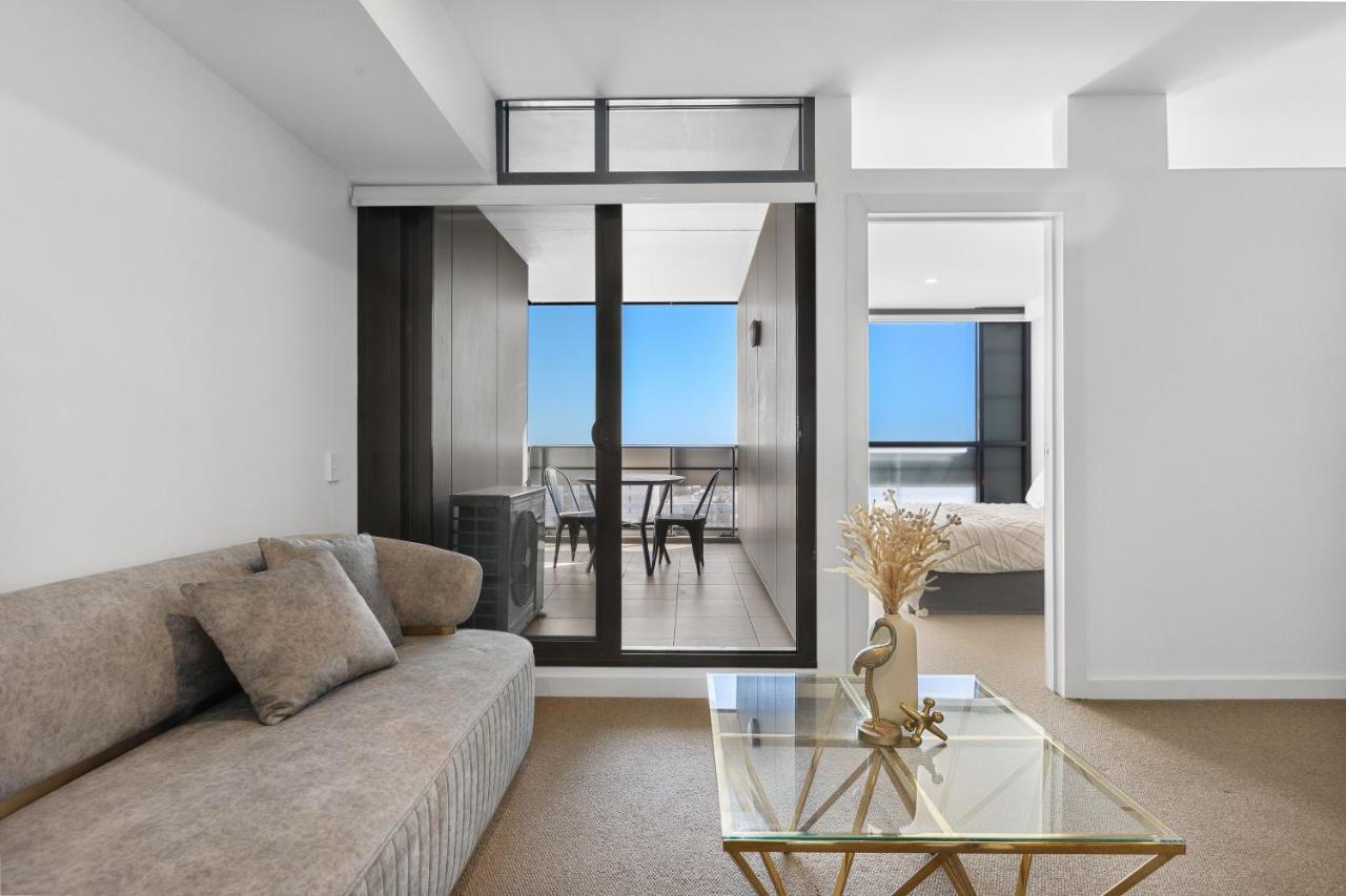 Prestige 2bd Gym/pool Apartment