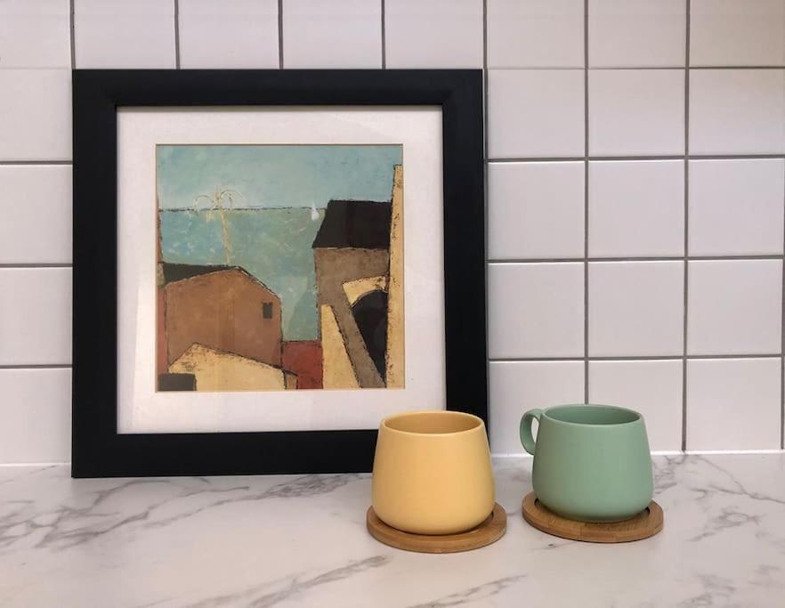 Mi Casa Su Casa *
