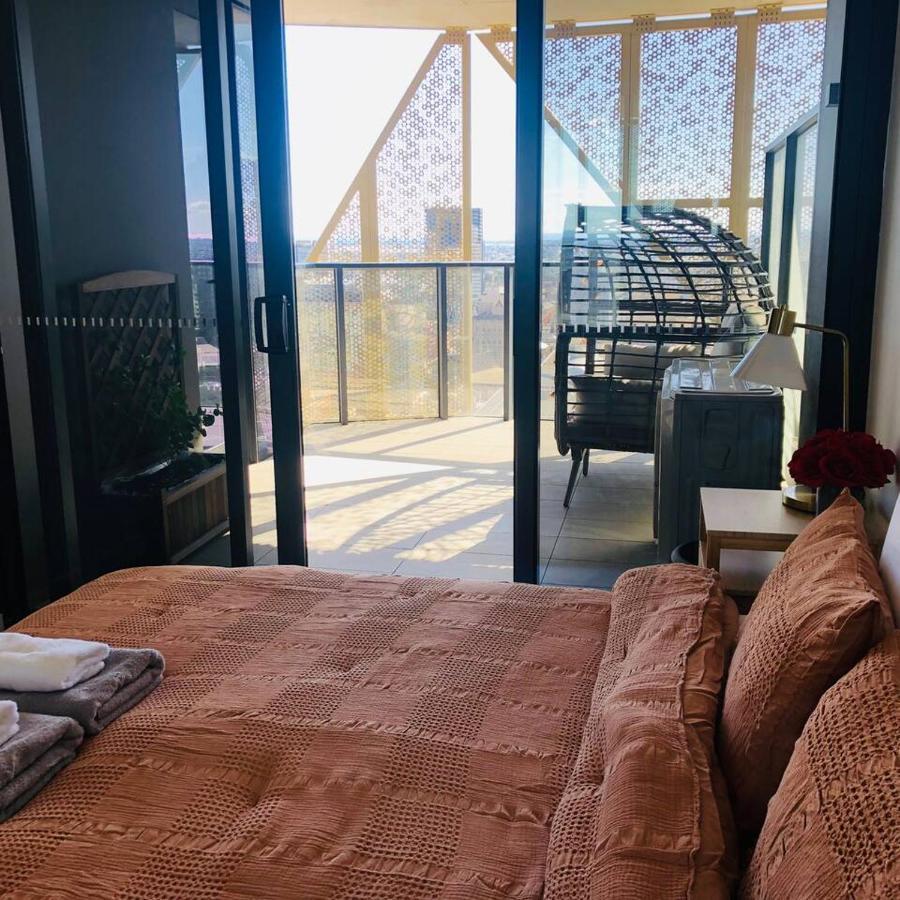 Sky - Realm Apartment *