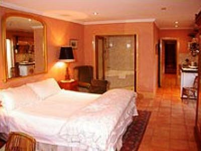 Melbourne Street Mews 4*