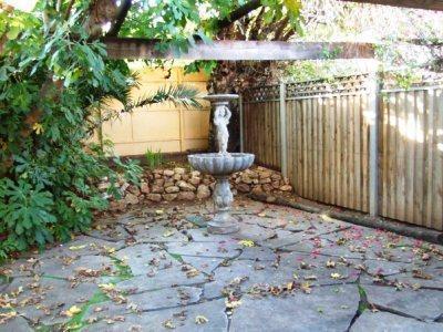 Melbourne Street Mews Hotel 4*