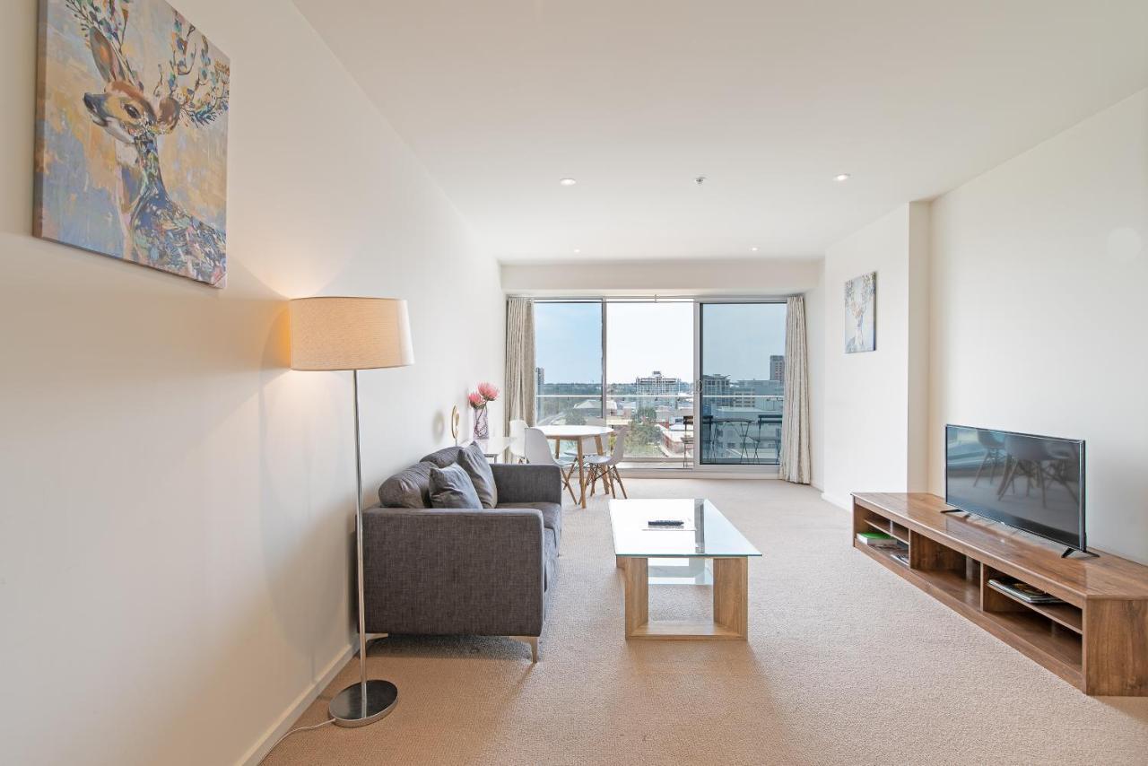 Vision On Morphett With Parking Apartment *