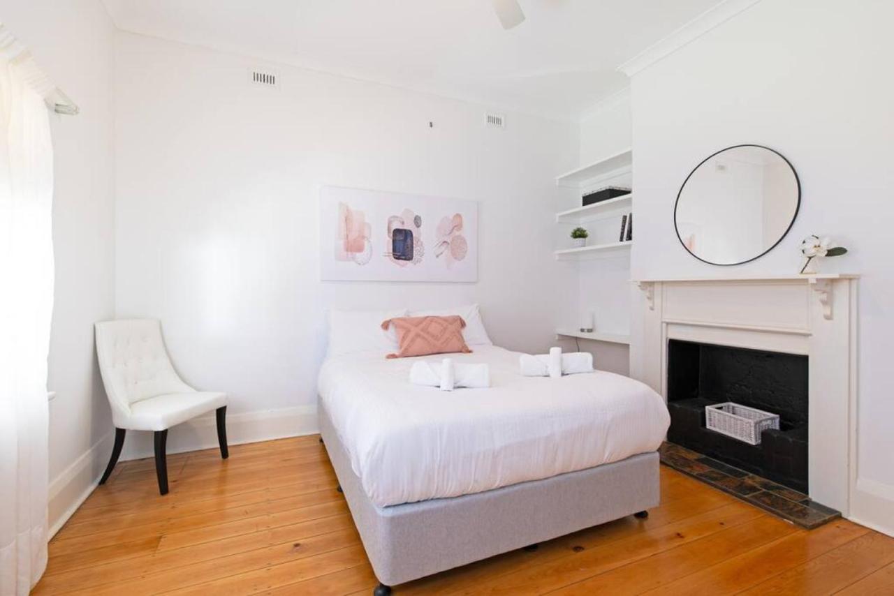 Holiday home Charming 3-bedroom Sandstone Haven With Free Wine Adelaide
