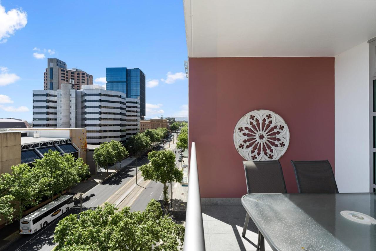 Cbd 2br At 96 North Tce - Free Parking *