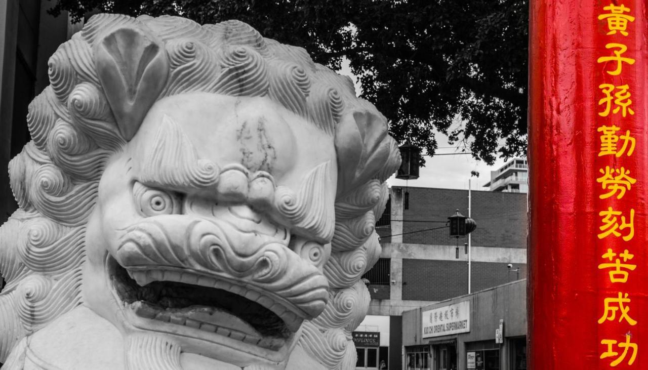 Cozy Urban Chinatown Escape Cbd - Free Parking Holiday home Adelaide