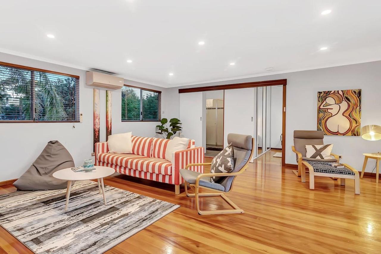 'harmony Lodge' A Cheerful Beachside Refresh Holiday home *
