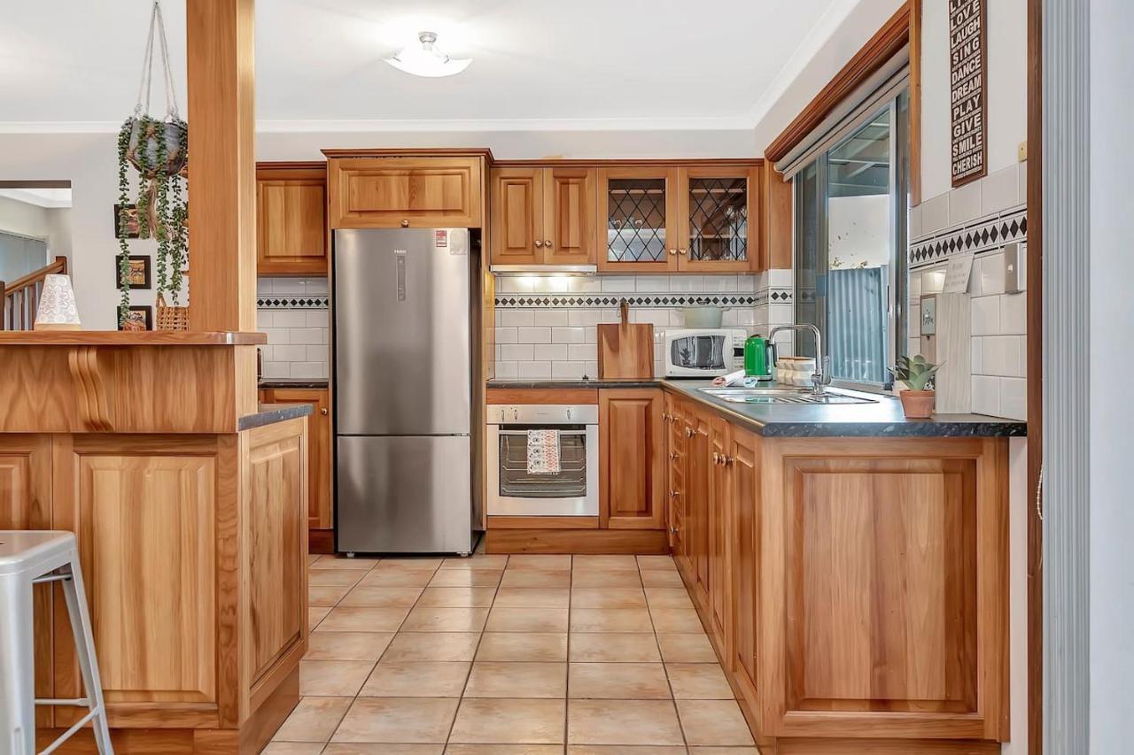'harmony Lodge' A Cheerful Beachside Refresh Holiday home Adelaide