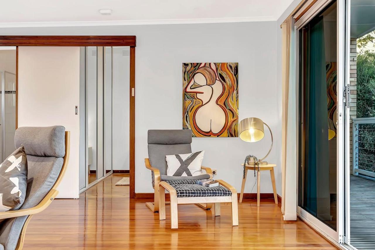 'harmony Lodge' A Cheerful Beachside Refresh * Adelaide