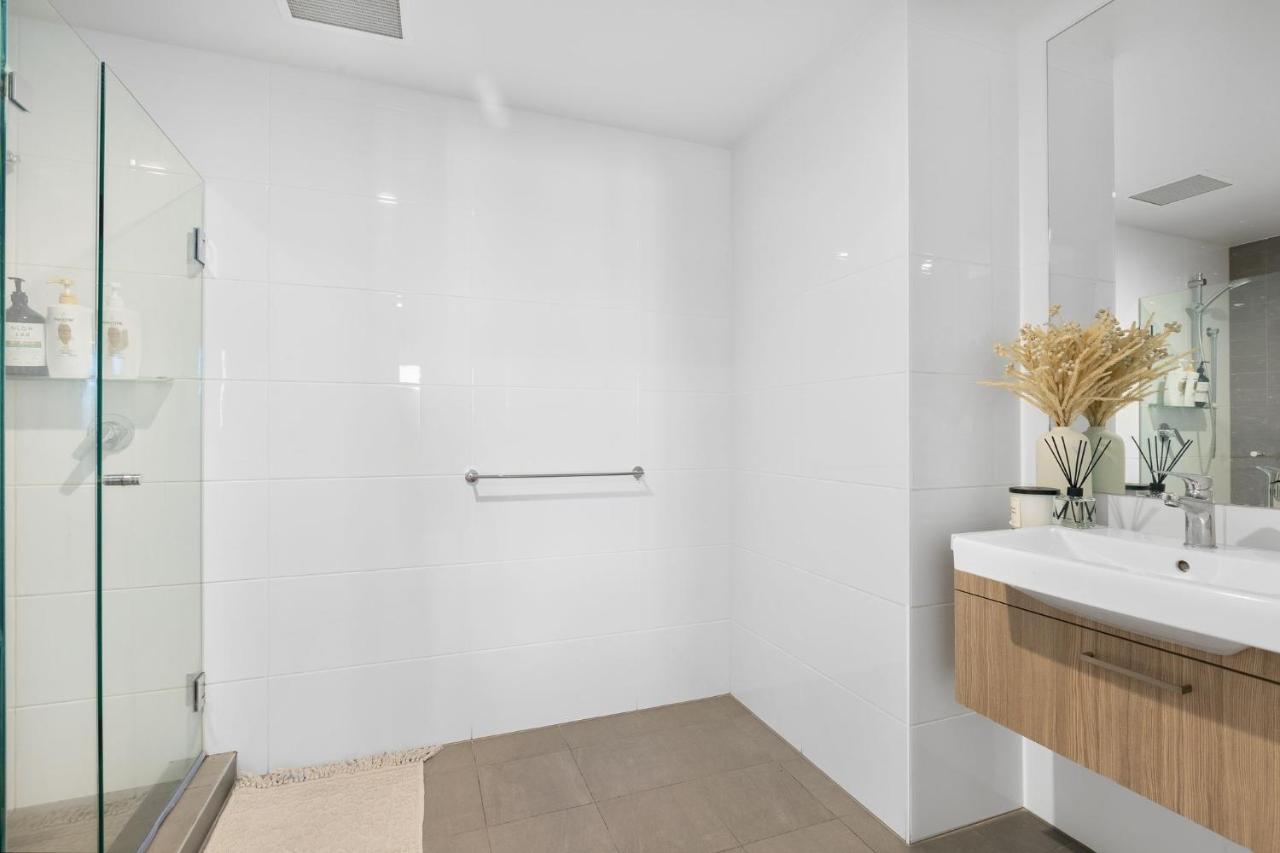 Apartamento Skyline Serenity: Parking, Pool, Gym, Cinema Inc. *